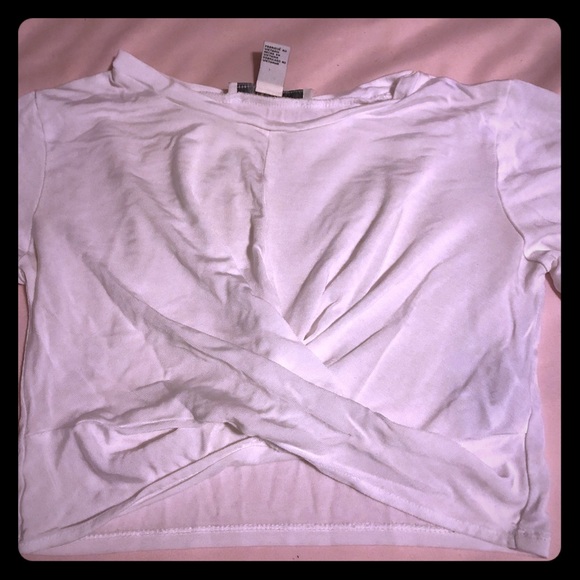 Forever 21 Cropped off white flared sleeve top - Picture 1 of 4